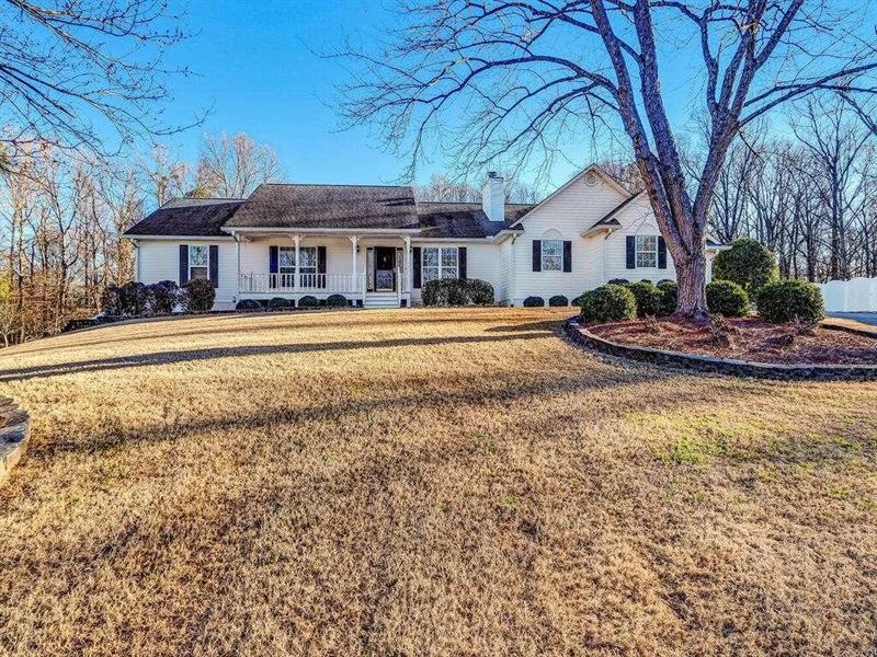 4529 Nohl Crest Dr, Flowery Branch, GA 30542 - photo 1