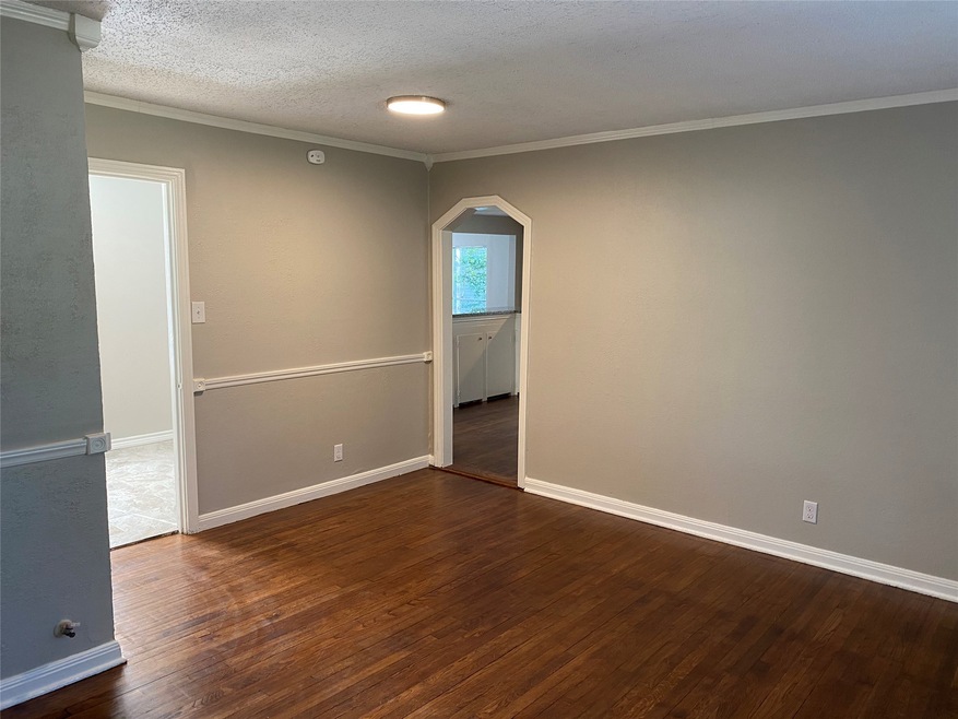 6402 Sherwood Dr, Houston, TX 77021 - photo 1