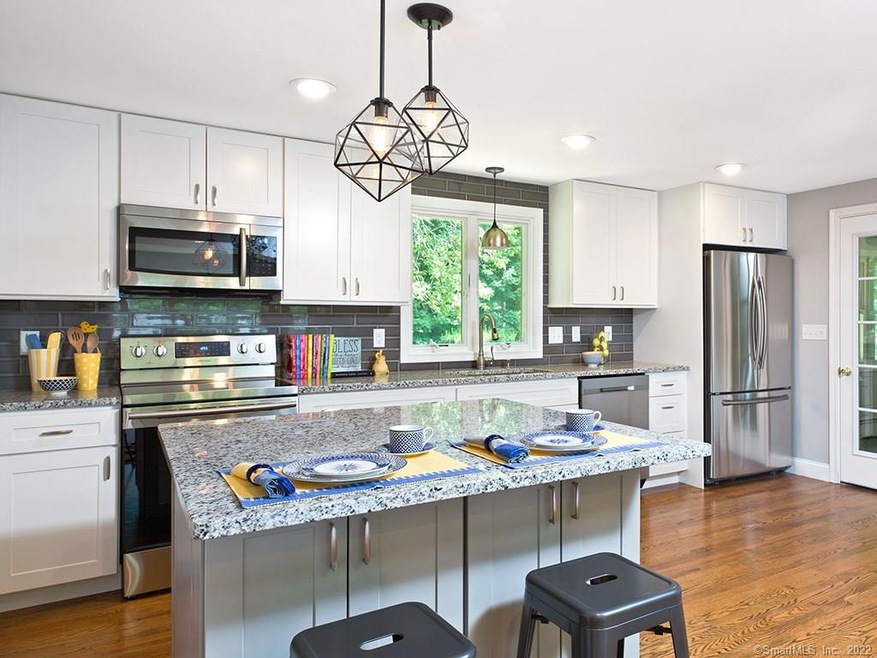 127 Robindale Dr, New Britain, CT 06053 - photo 1