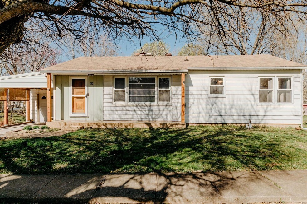 204 S Locust St, Dixon, MO 65459 - photo 1