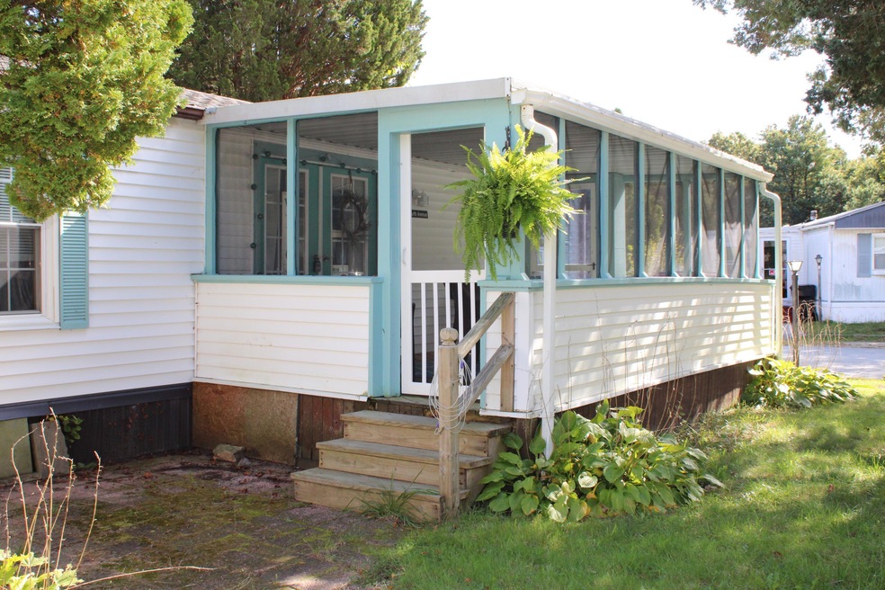 Ext Side Porch