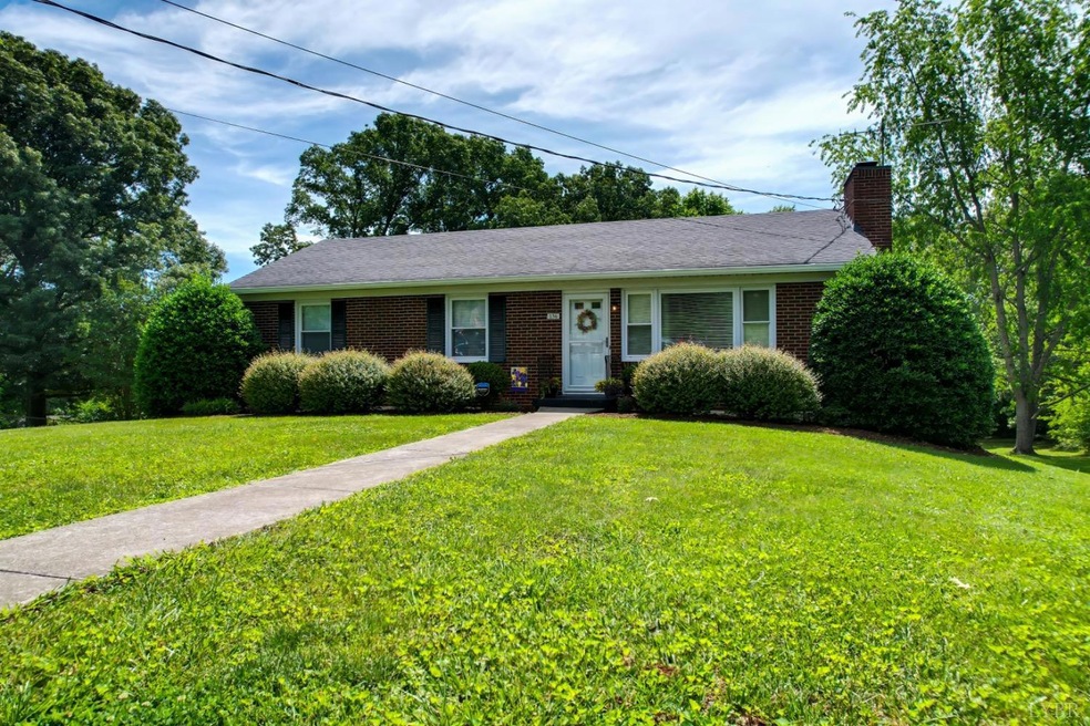 136 Long Pine Dr, Madison Heights, VA 24572 - photo 1