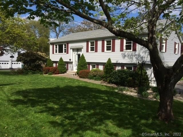20 Woodside Dr, Branford, CT 06405 - photo 1
