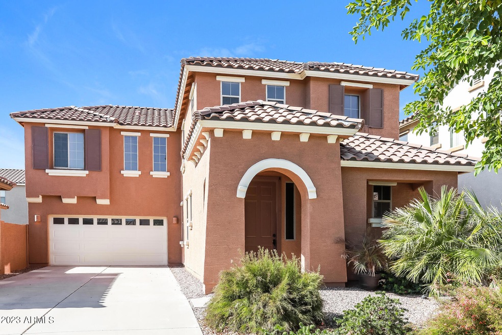 000-photo-hero-shot-13164476