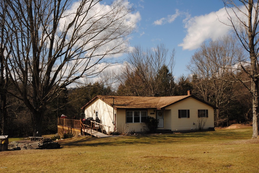 400 Forest St, Honesdale, PA 18431 - photo 1