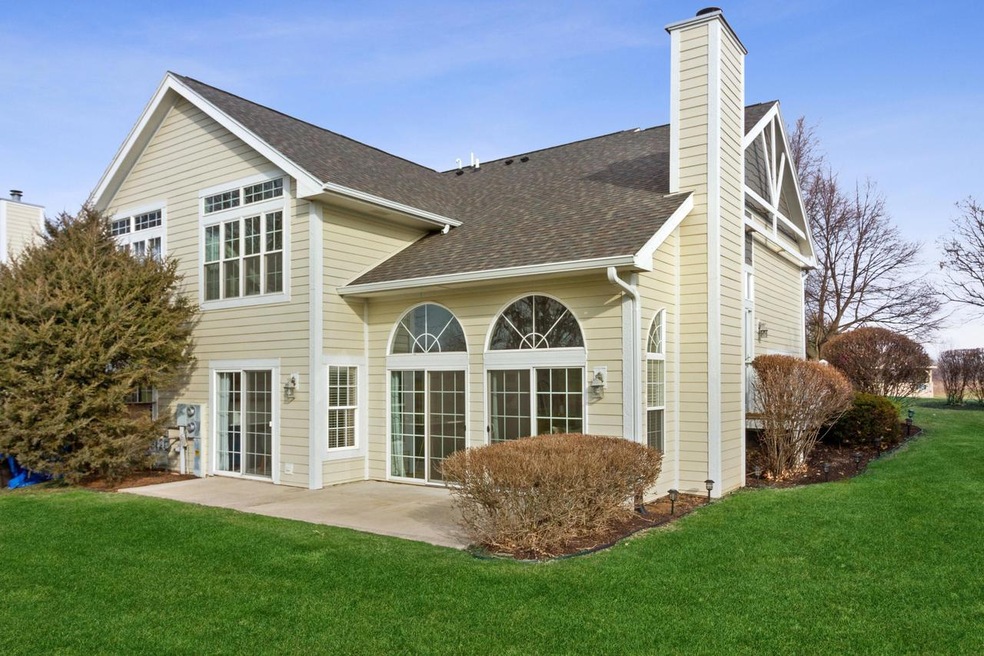 01_913EagletonDrive_2001_HiRes