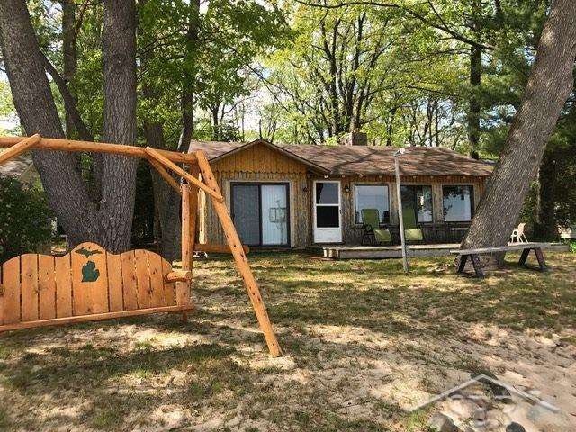 274 N Huron Rd, Au Gres, MI 48703 - photo 1