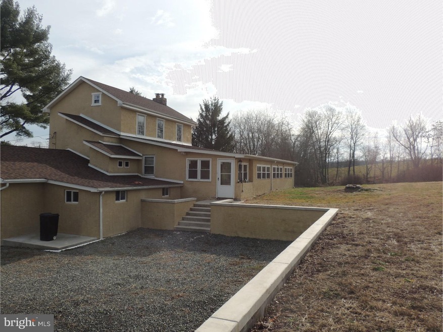 2922 Kutztown Rd, East Greenville, PA 18041 - photo 1