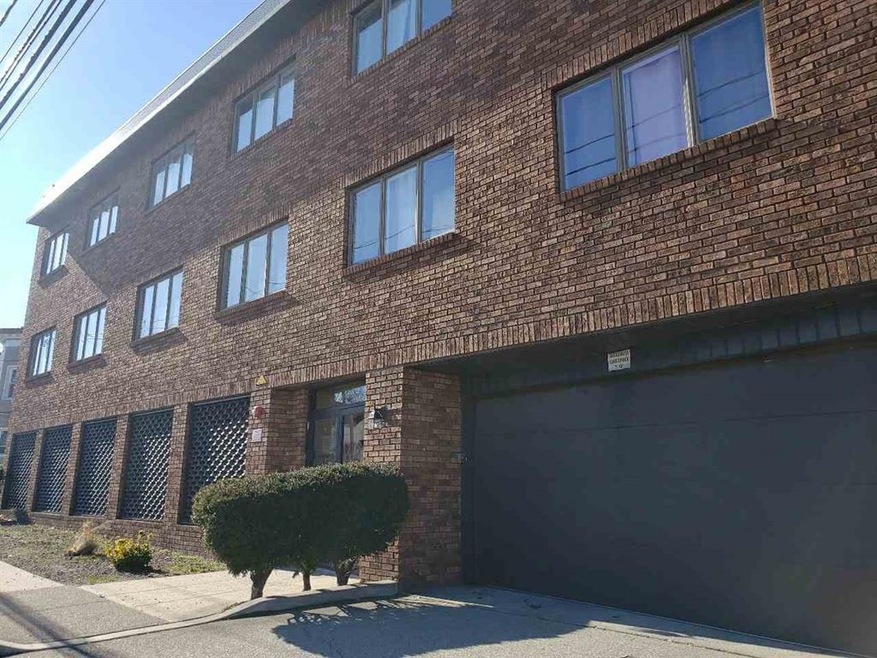 47 Bergen Blvd unit 5B, Fairview, NJ 07022 - photo 1