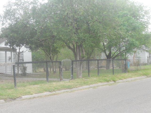 607 E Egly Ave, Pharr, TX 78577 - photo 1