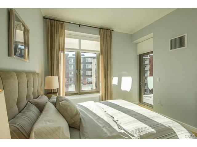70 Forest St unit 6G, Stamford, CT 06901 - photo 1