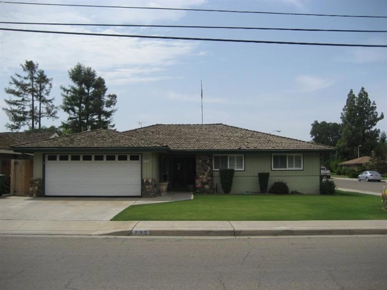 735 N Jaye St, Porterville, CA 93257 - photo 1