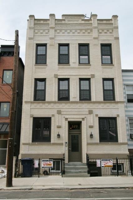 149 Webster Ave unit 3, Jersey City, NJ 07307 - photo 1