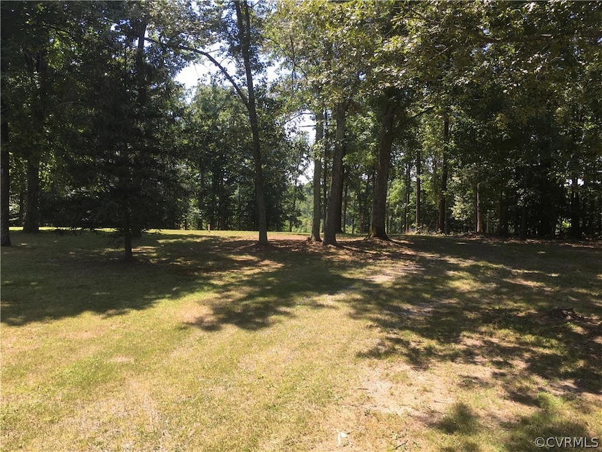 2183 Essex Mill Rd, Dunnsville, VA 22454 - photo 1