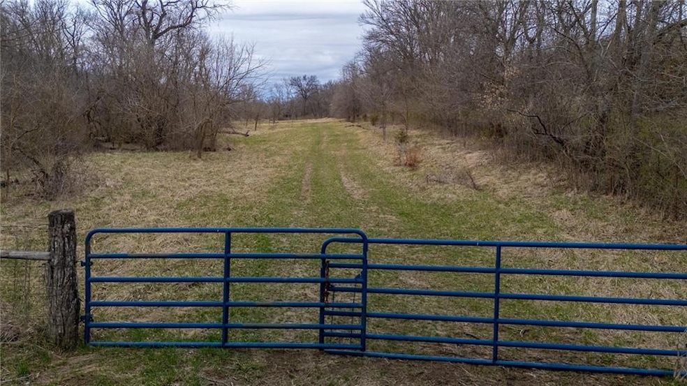 33784 W 168th St, Elmira, MO 64062 - photo 1