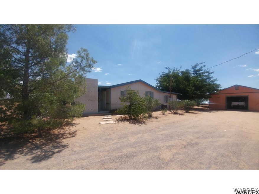 Doublewide Home and Garage