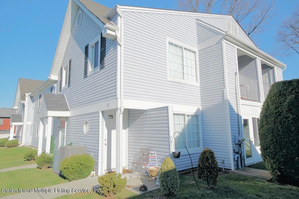 87 Gervil St unit 90, Staten Island, NY 10309 - photo 1