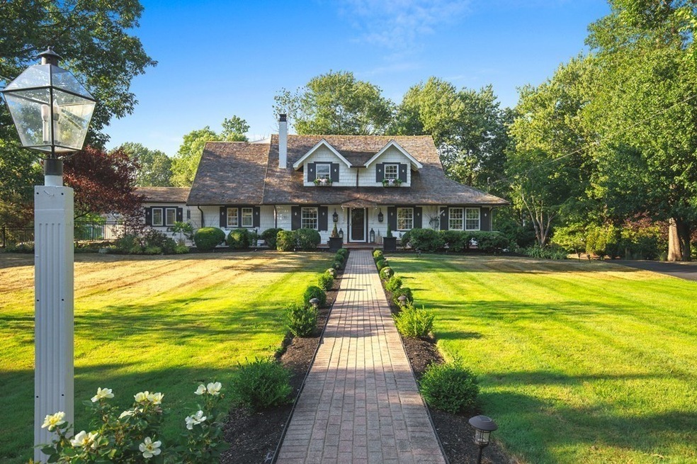 70 Black Rock Rd, Cohasset, MA 02025 - photo 1