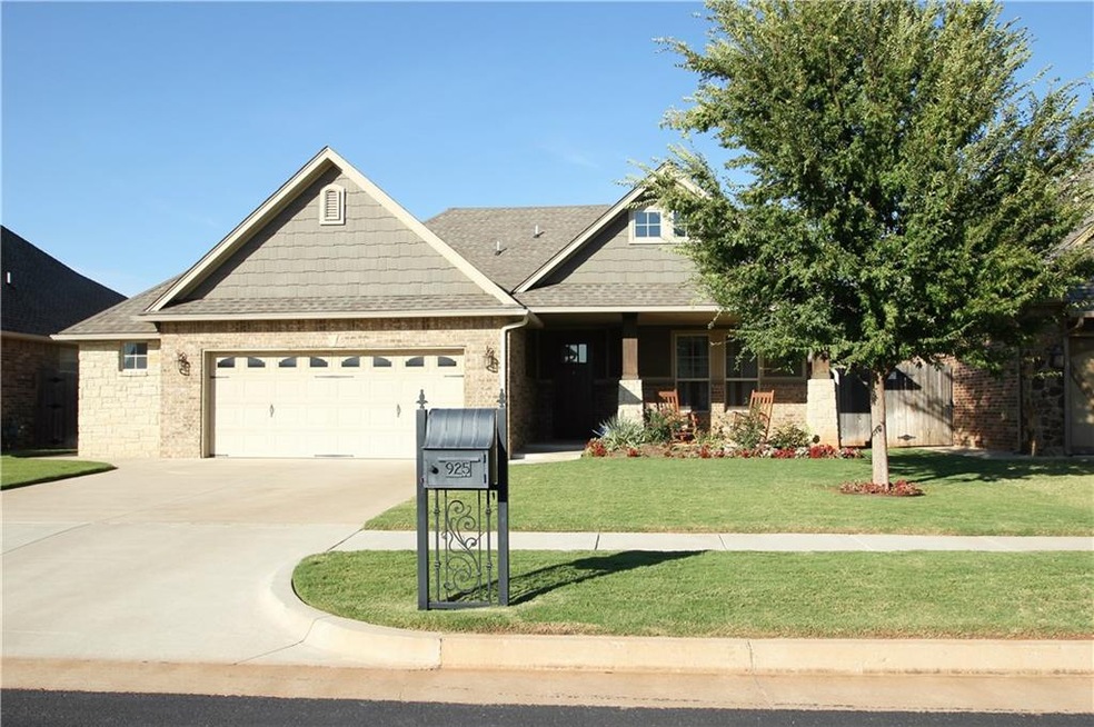 925 NW 195th Terrace, Edmond, OK 73012 - photo 1