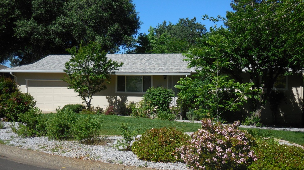 2688 Rosebud Ln, Redding, CA 96002 - photo 1