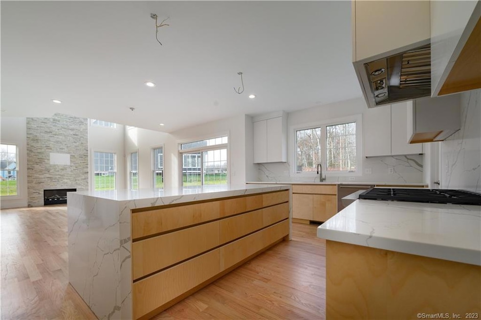 10 Pumpkin Grove, East Lyme, CT 06333 - photo 1