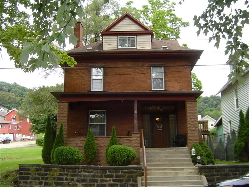 609 Penn Ave, Midland, PA 15059 - photo 1