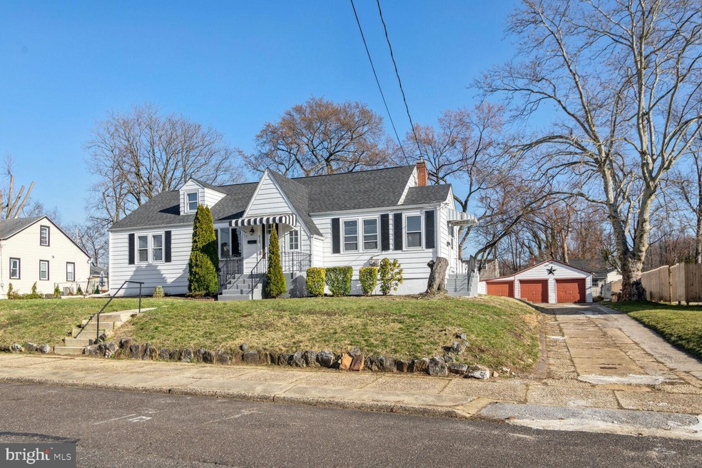 412 Center Ave, Runnemede, NJ 08078 - photo 1