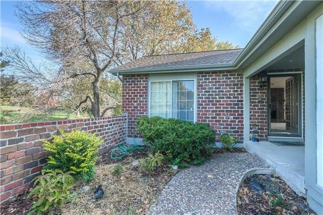 7101 Mastin St, Shawnee, KS 66203 - photo 1