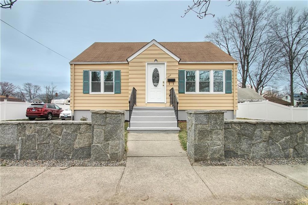 345 Sedgewick Ave, Stratford, CT 06615 - photo 1