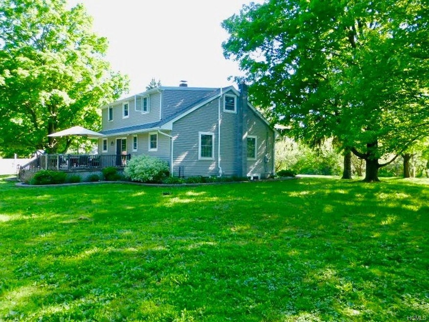 1102 Plains Rd, Wallkill, NY 12589 - photo 1