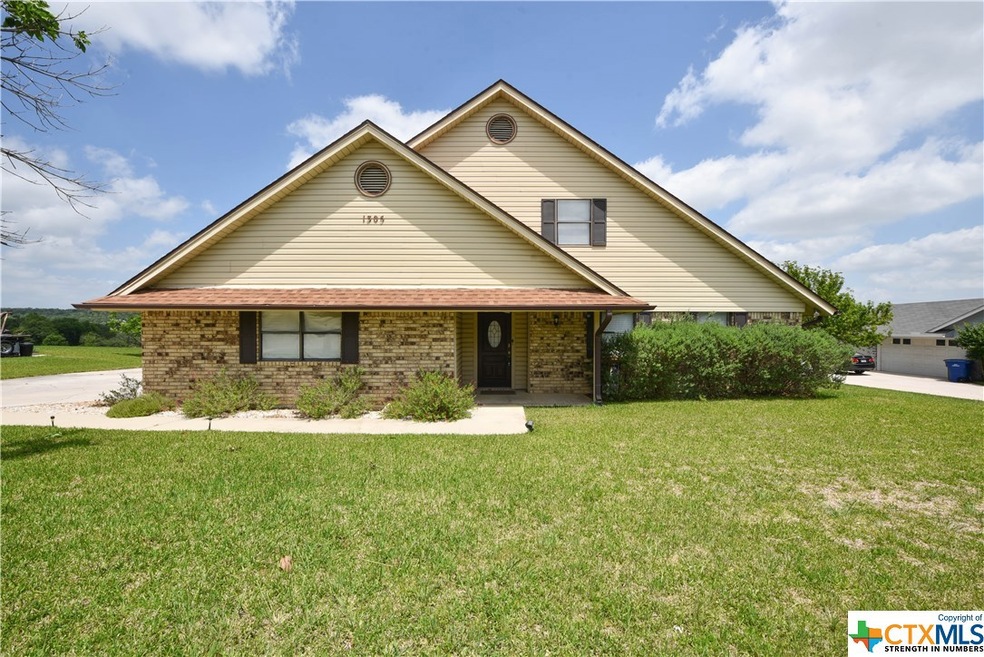 1305 Hawk Trail, Copperas Cove, TX 76522 - photo 1
