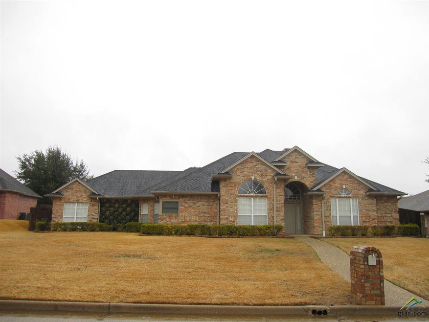 1209 Spring Branch Dr, Tyler, TX 75703 - photo 1