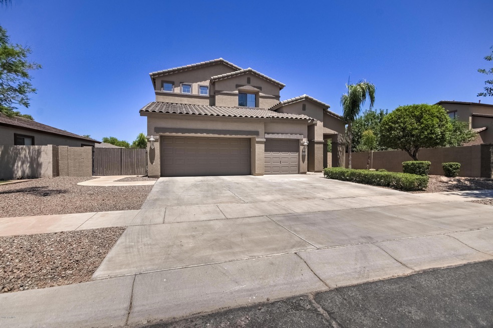 4114 E Reins Rd-3