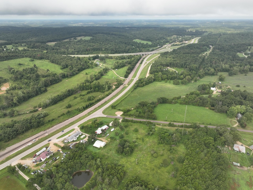 1045 Sycamore St, Cabool, MO 65689 - photo 1