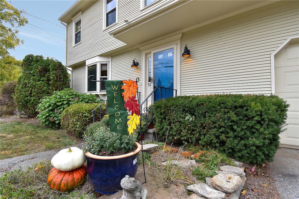 52 Pleasant View Ave, Greenville, RI 02828 - photo 1