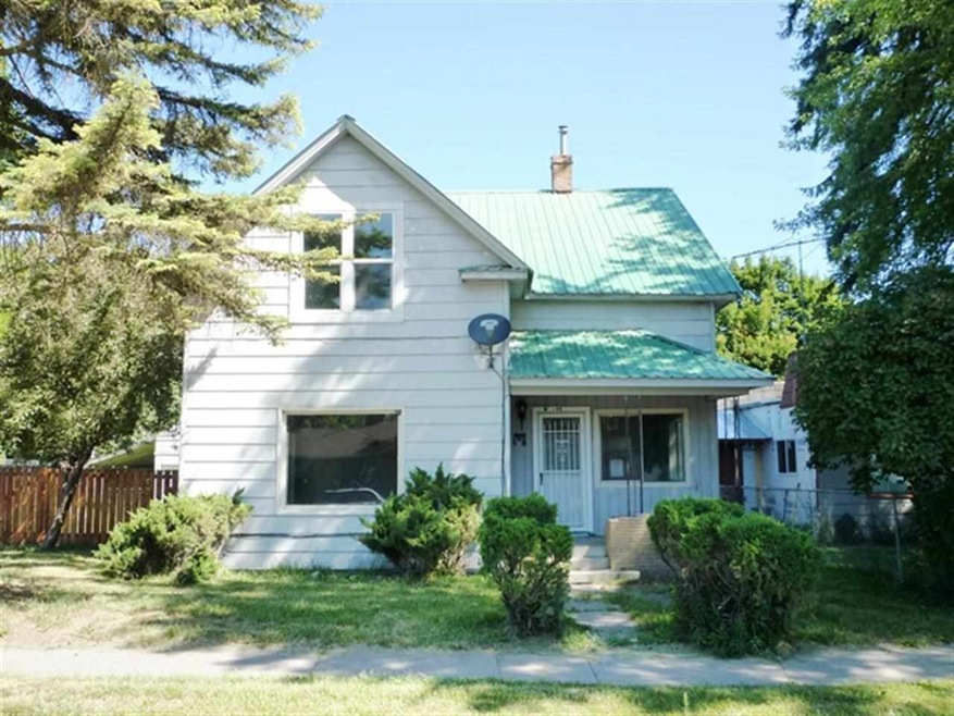 104 W Webster Ave, Chewelah, WA 99109 - photo 1