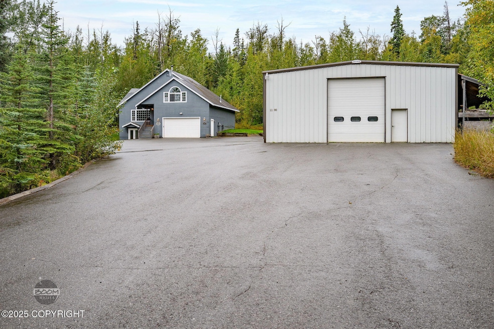 1100 N Golden Hills Dr, Palmer, AK - photo 1