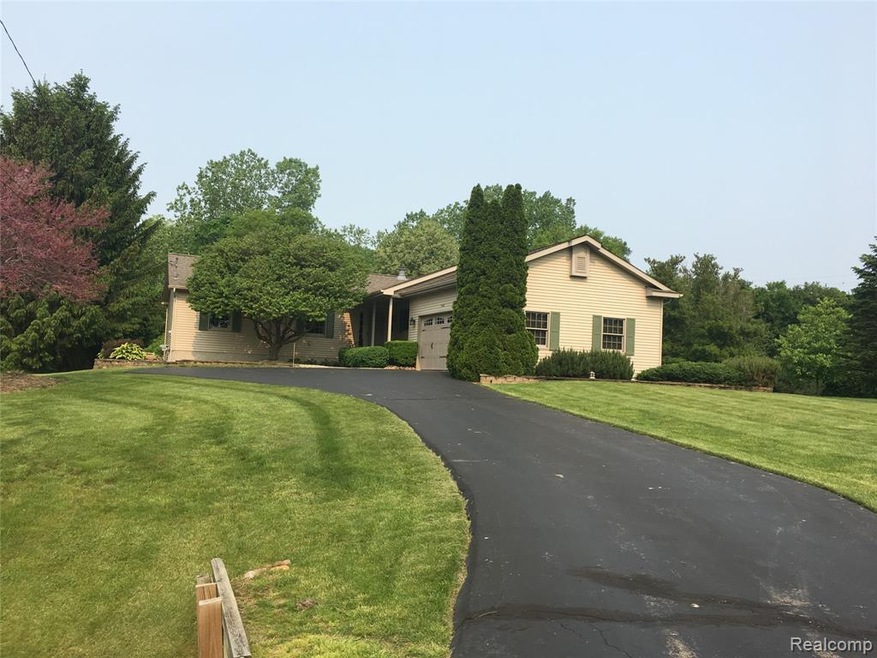 5448 Seymour Rd, Swartz Creek, MI 48473 - photo 1