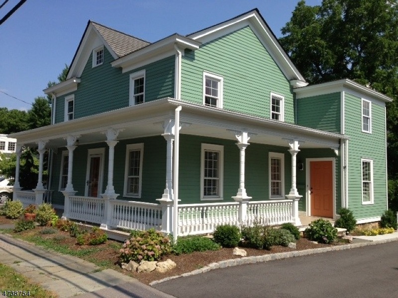 74 Center St, Clinton, NJ 08809 - photo 1