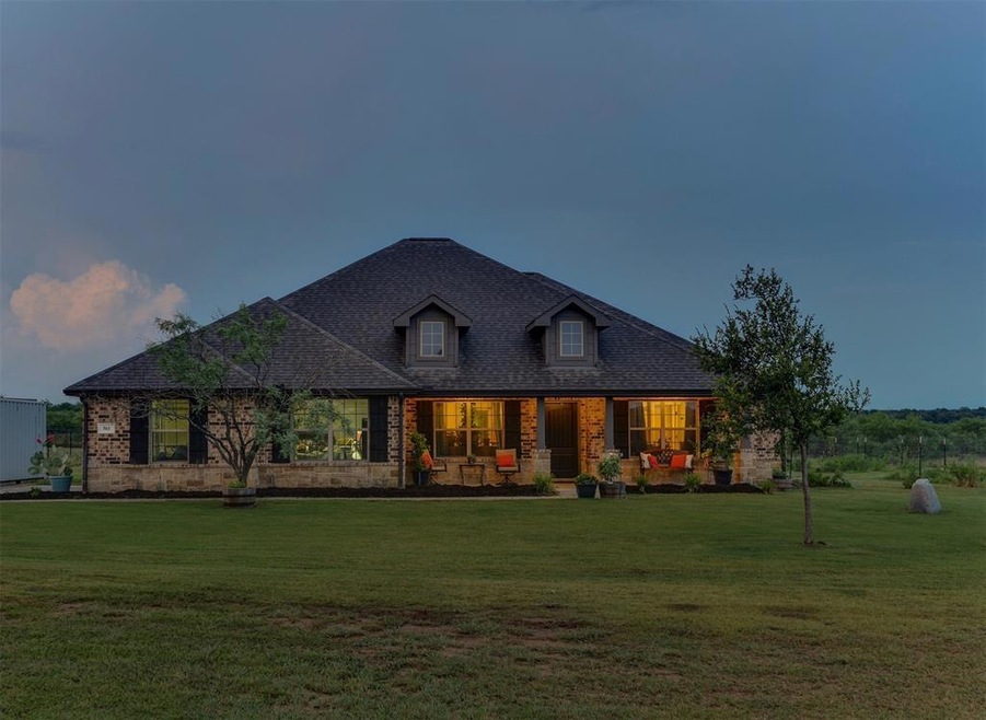 561 Dill Rd, Weatherford, TX 76085 - photo 1