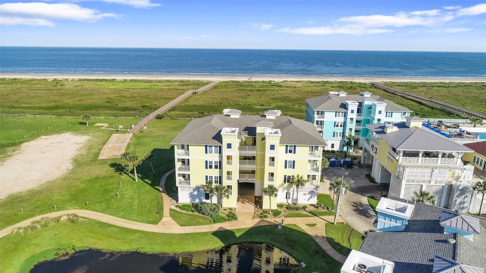 Beachside with unobstructed view. A short walk to
