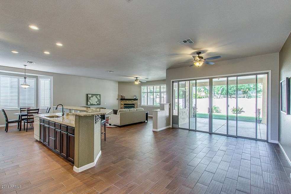 Very Spacious Living Area