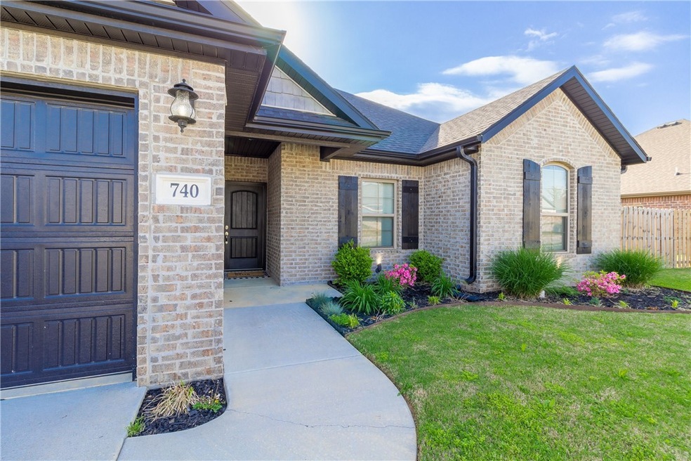 740 Captain Stockton St, Prairie Grove, AR 72753 - photo 1