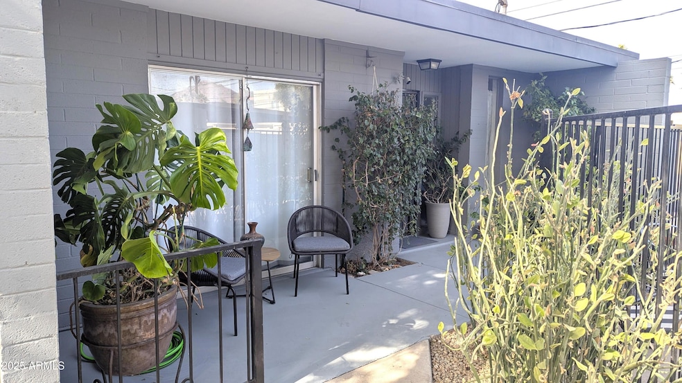 3650 E Montecito Ave unit 4, Phoenix, AZ 85018 - photo 1