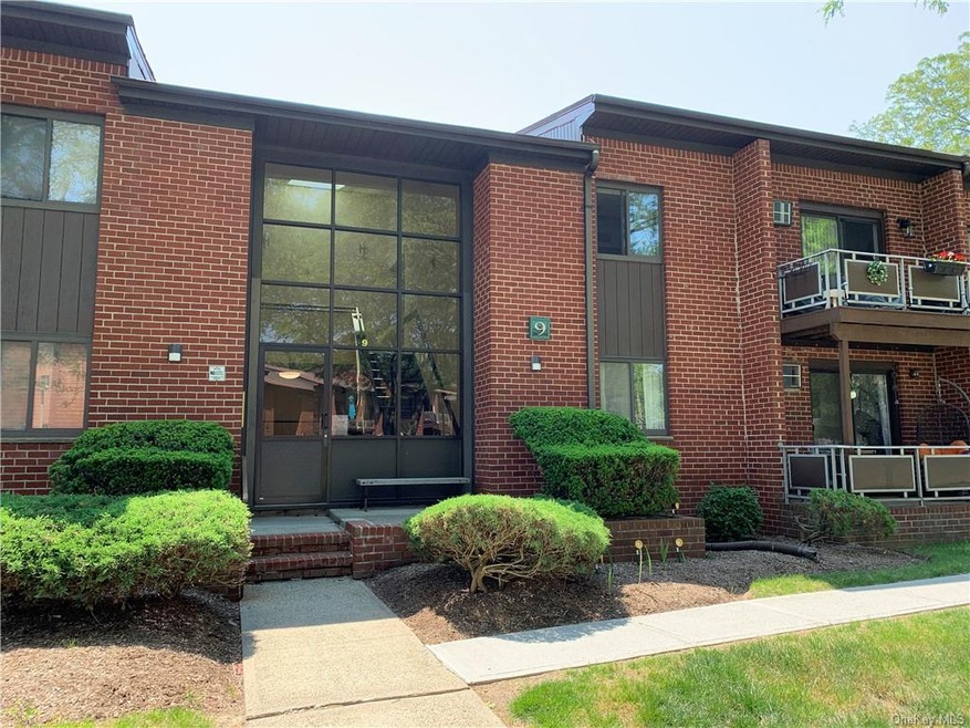 9 Darian Ct unit 1D, Pomona, NY 10970 - photo 1