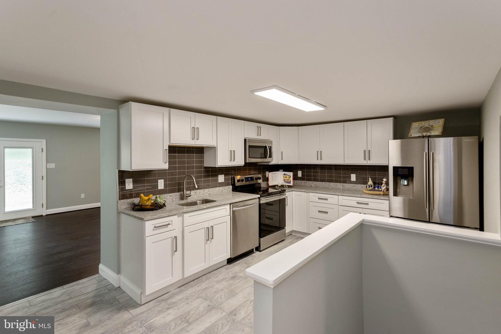 5876 Oakland Rd, Sykesville, MD 21784 - photo 1