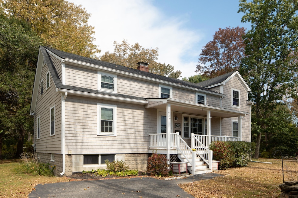 204 Long Sands Rd, York, ME 03909 - photo 1