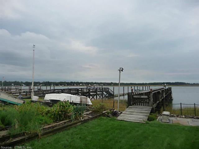 118 Housatonic Ave, Stratford, CT 06615 - photo 1