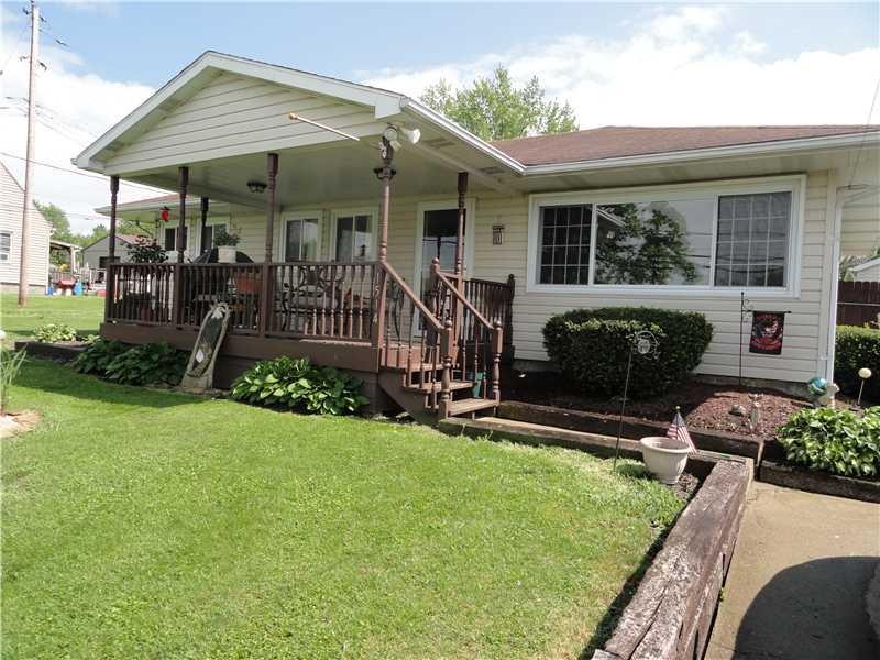 Exterior Front. Great front porch for relaxing in 