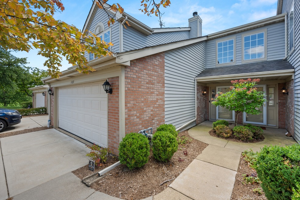1437 Greens Ct unit 1437C, Glendale Heights, IL 60139 - photo 1